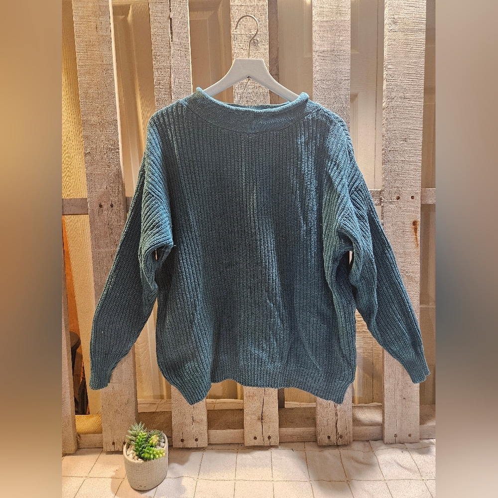 Blue teal knit sweater size medium